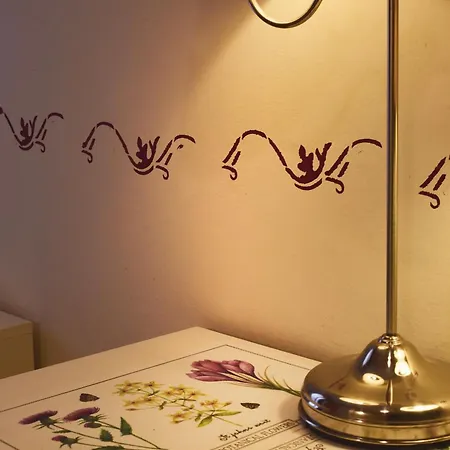 公寓 Barcolana Hostel 的里雅斯特